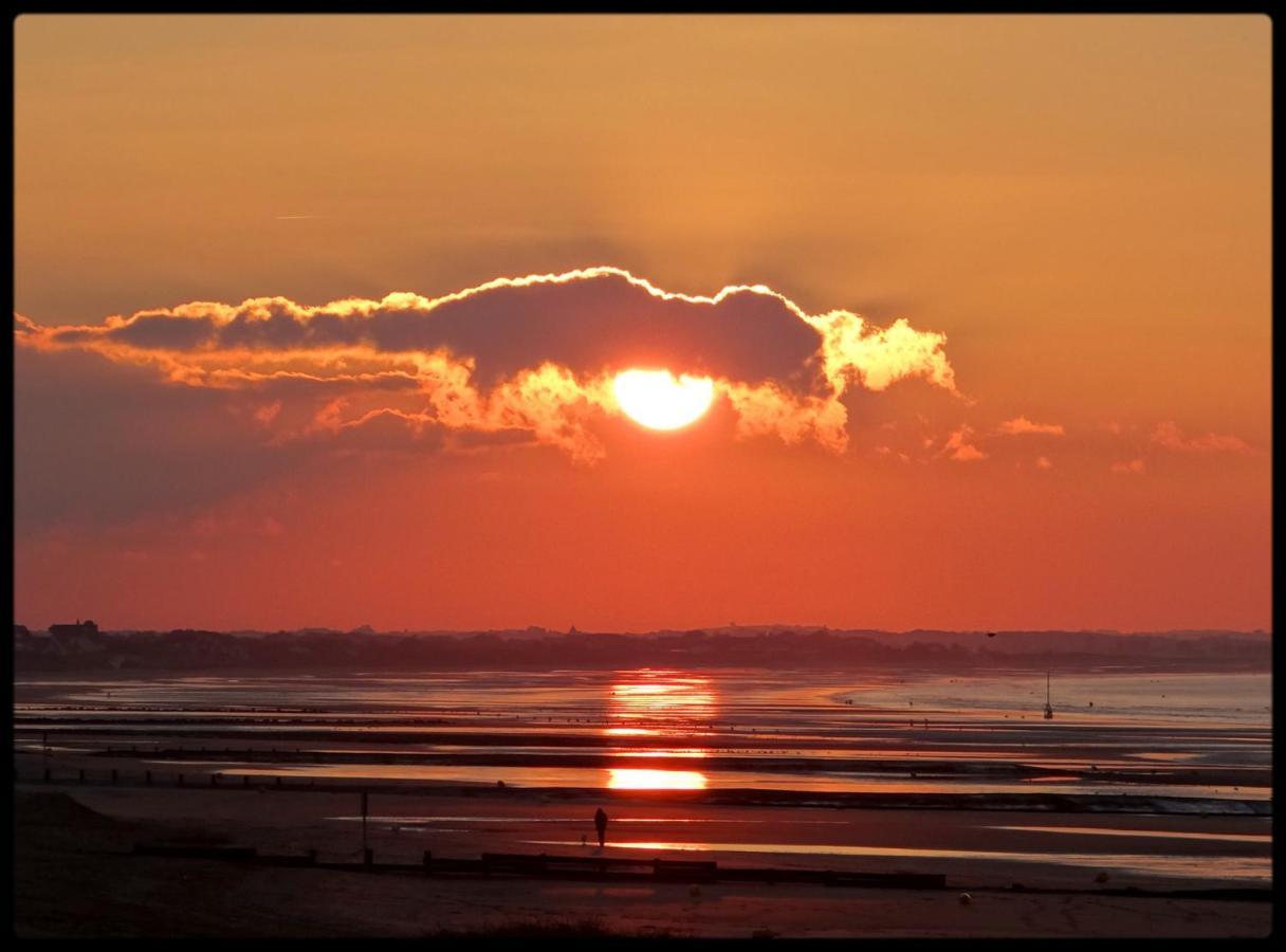 La Fleur Marine Classe 3 Etoiles - Acces Direct Mer Cabourg Buitenkant foto